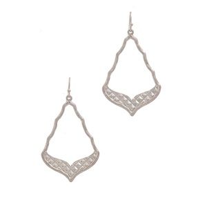 New Silver Tone Moroccan Shaped Metal Drop Earring